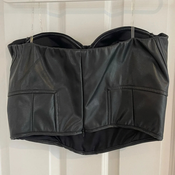Story On Faux Leather Corset top in Black Size L - Picture 2 of 8